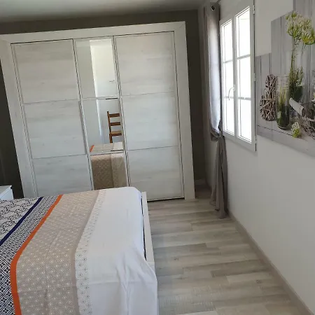 Marguerite Piscine Et Spa Prives * Mirabel (Ardeche)